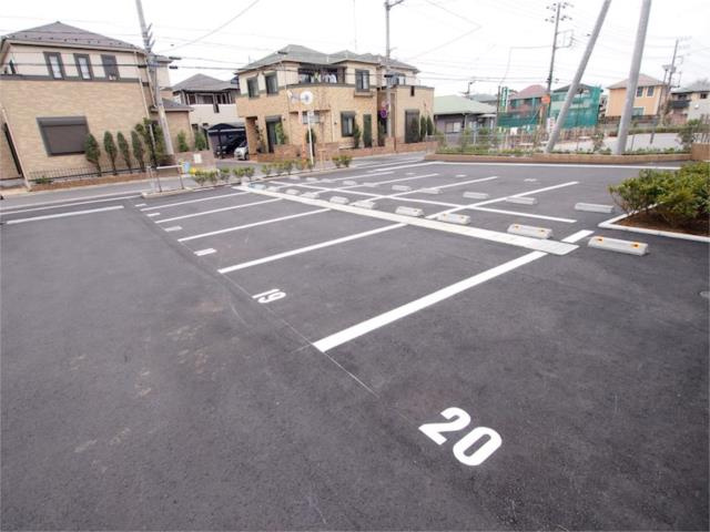 【駐車場】
