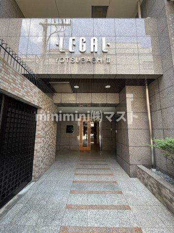 リーガル四ツ橋ドゥーエのエントランス