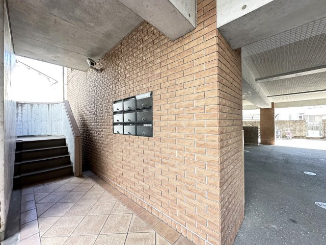 オリーブ新本町のエントランス