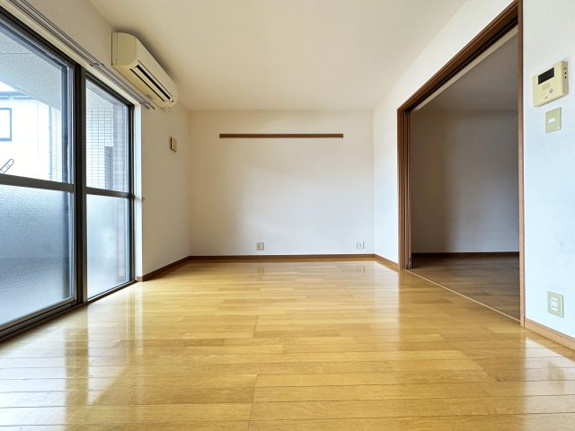 マリベールAZONOの居間・リビング