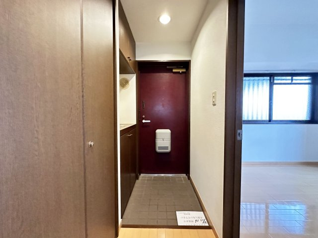 グランドール桜井の玄関