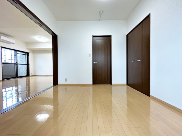 グランドール桜井の居間・リビング