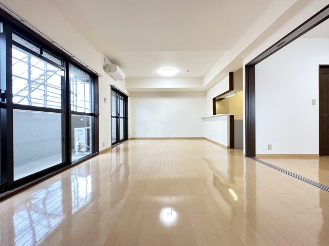 グランドール桜井の居間・リビング