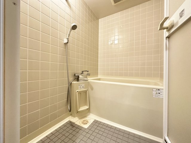 グランドール桜井の浴室