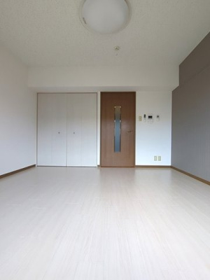 8.5帖の明るい洋室☆