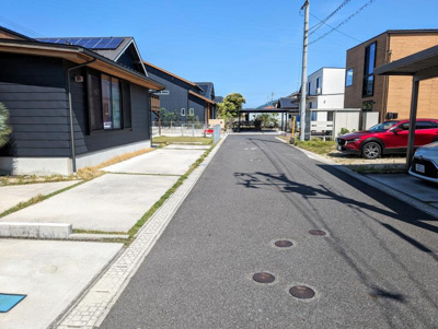 【前面道路含む現地写真】 | 中野町中古住宅