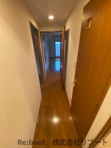 アウラ10の玄関