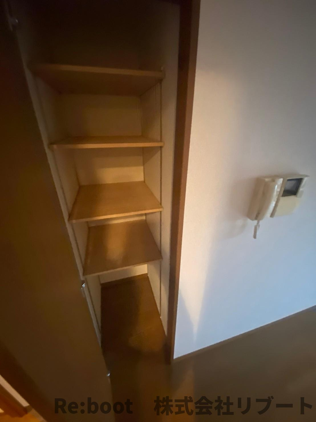 アウラ10の収納