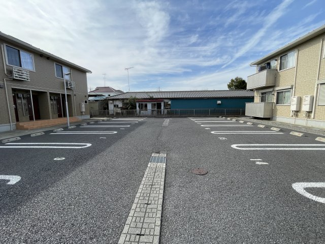 Cerejeira（セレシェイラ）Aの駐車場