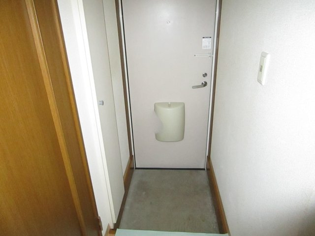 【玄関】 | コーポおやまだ