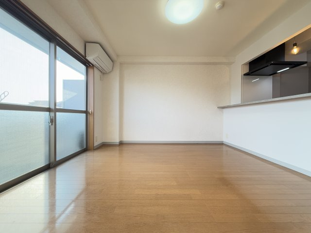 サンコート旭町の居間・リビング