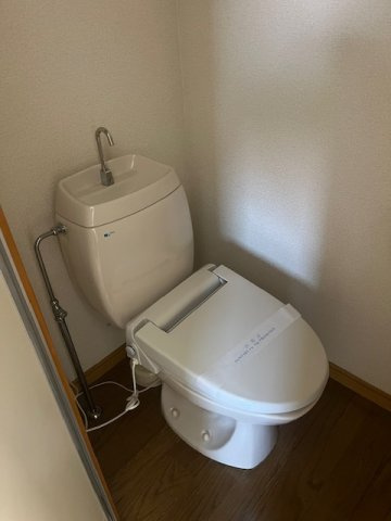 【トイレ】 | パインハイツ | 落ち着いた色調のトイレです