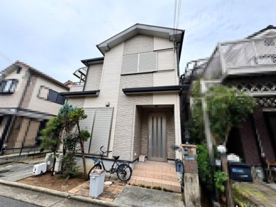 【外観】 | 内田町３丁目　中古一戸建 | ママの憧れカウンターキッチンですので、家族と会話しながら楽しくお料理できますね！食器洗浄機付！後片付けも楽々ですね！