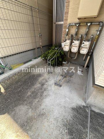 パークサイド鷺洲の駐車場