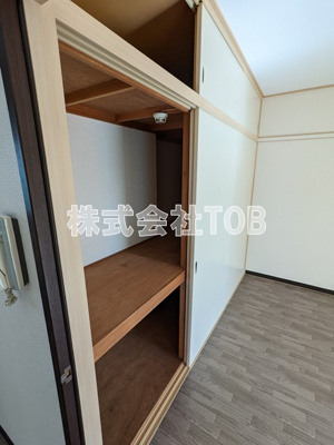 【収納】 | ウィング2 | 洋室6帖の収納