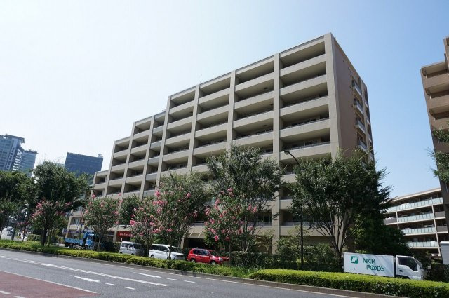 グランドテラス新宿の外観