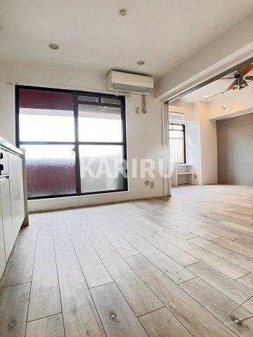 千林ロイヤルハイツの居間・リビング