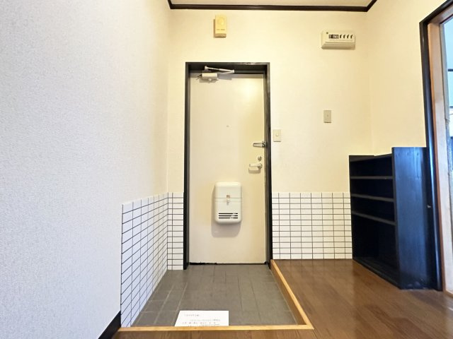 ロイヤルガーデン南宝永町の玄関