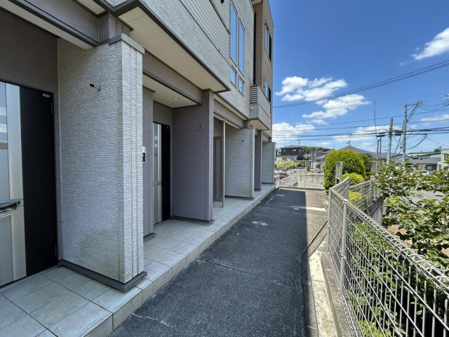 熊本市北区龍田５丁目のアパートのエントランス