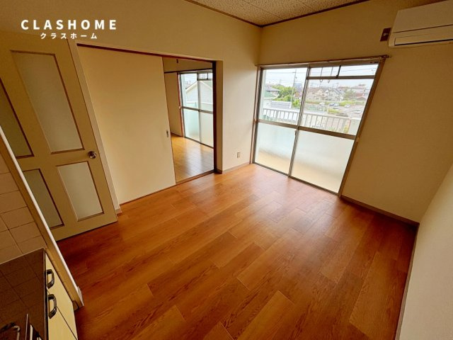 オレンジハイツ　　  刈谷市近郊の賃貸はクラスホーム刈谷店の居間・リビング|同物件の別部屋になります。