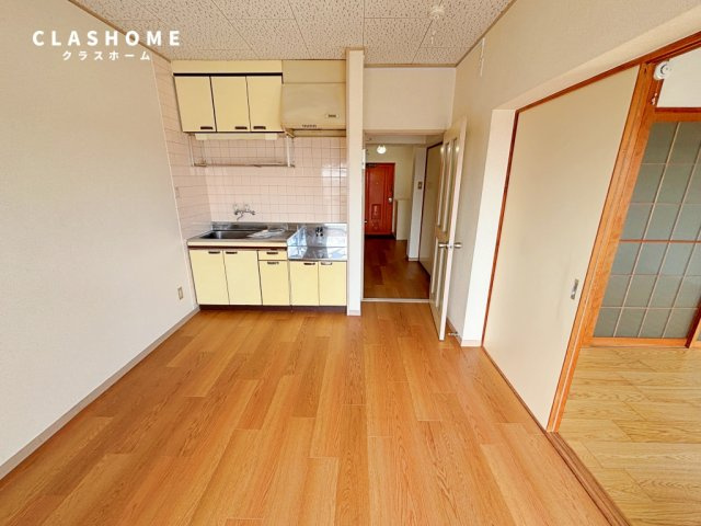 オレンジハイツ　　  刈谷市近郊の賃貸はクラスホーム刈谷店の居間・リビング|同物件の別部屋になります。