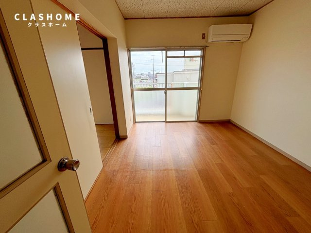 オレンジハイツ　　  刈谷市近郊の賃貸はクラスホーム刈谷店の居間・リビング|同物件の別部屋になります。