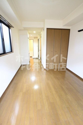 【居間・リビング】 | プリーマメゾン野崎 | ゆったりとした居間です