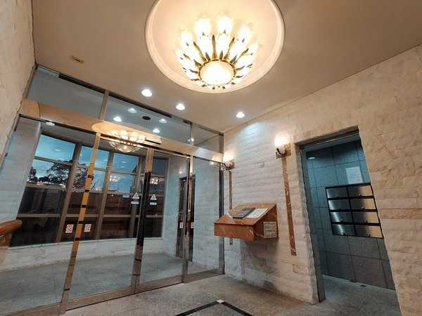 ザ・ロイヤルIのエントランス