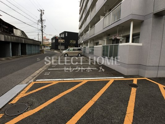 【駐車場】 | パークシティ久後崎 | 駐車場完備です