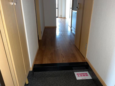 【玄関】 | フローラ滑川 | 玄関