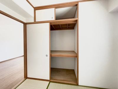 【その他】 | ベルデフラッツ九条 | 現在ご返済中のカーローン・カードローン・教育ローンなどを住宅ローンに一本化したり、家具家電購入費用・引越し費用を住宅ローンと組み合わせるなど、お客さまにメリットの多い住宅ローンのご提案が可能です。