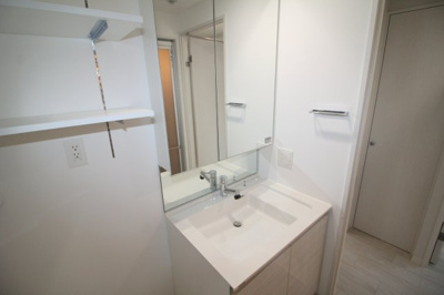 【独立洗面台】 | グリュックメゾンF豊中ⅩⅤ