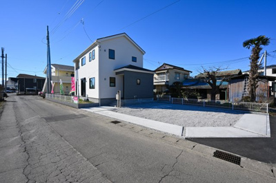 【前面道路含む現地写真】 | 一建設 太田第5新野町　1号棟 | 北東角地の開放的な立地です