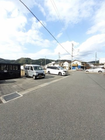 ウェルフェアＡの駐車場