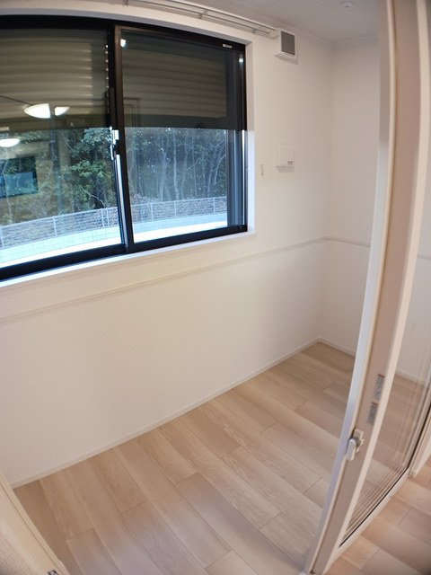 グレイスコートのバルコニー|陽当たり良好なサンルームです♪