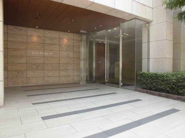 クレストフォルム東大島のエントランス