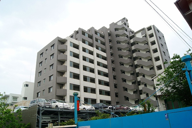 クレストフォルム東大島の外観