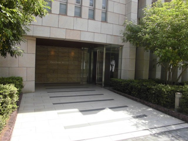 クレストフォルム東大島のエントランス