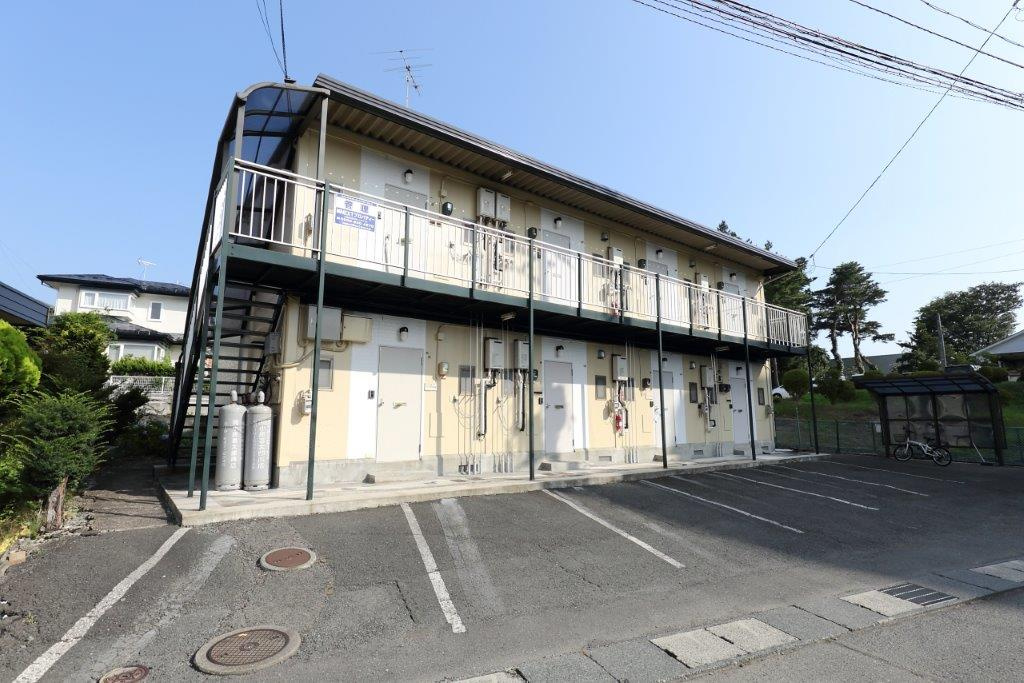 グリーンアヴェニューの駐車場