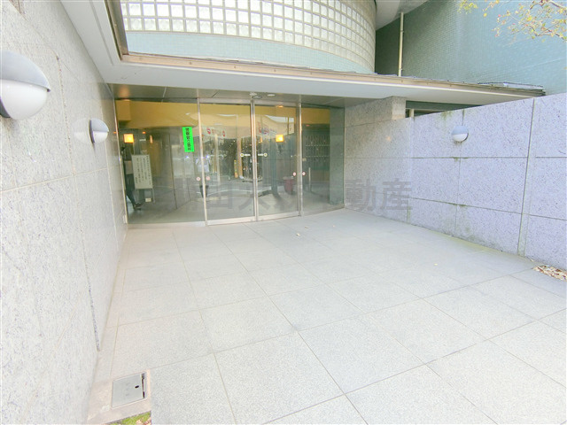 東矢口3丁目マンションのエントランス