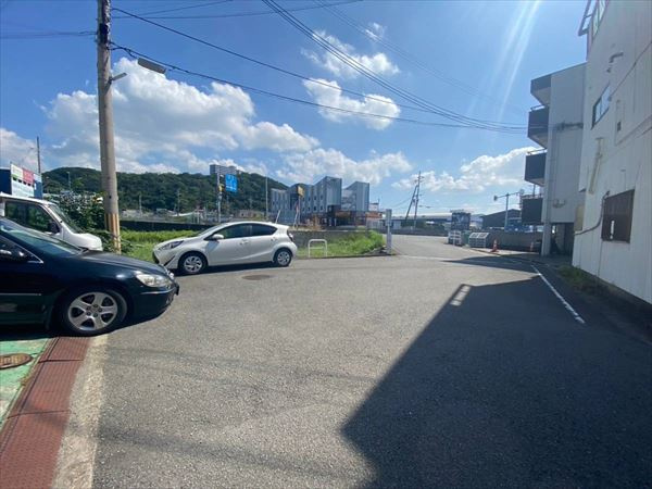 和歌山市中　店舗付住宅のその他|前面道路