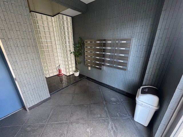 エイチ・ツー・オー河内長野のロビー