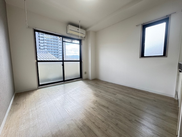 エイチ・ツー・オー河内長野の洋室