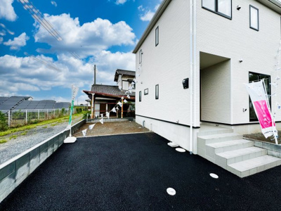 【駐車場】 | アーネスト 太田市尾島町第2 | 駐車2台可能なカースペースです！お客様も遊びに来やすいですね♪