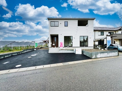 【外観】 | アーネスト 太田市尾島町第2 | 白を基調とした明るいイメージのエクステリア