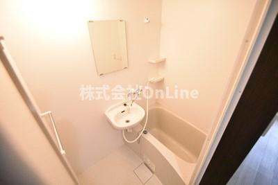 八尾市本町５丁目のアパートのシャワールーム