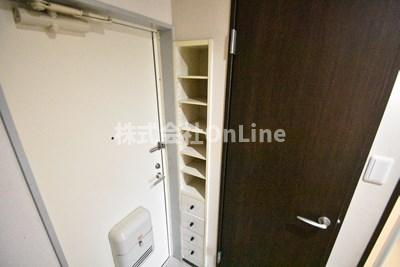 八尾市本町５丁目のアパートの収納