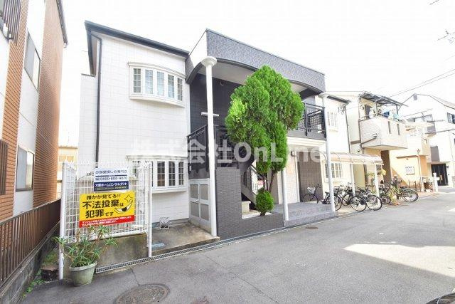八尾市本町５丁目のアパートの外観