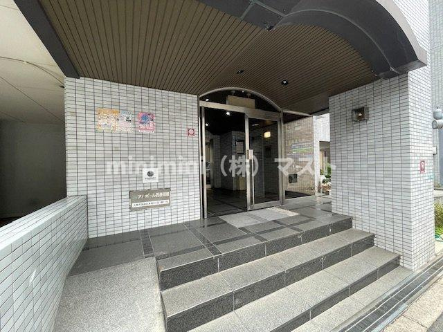 アルボール西道頓堀のエントランス