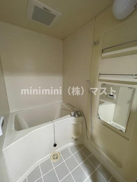 アルボール西道頓堀の浴室